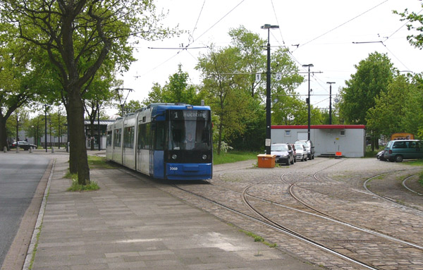 Tw 3060 verlässt die Wendeschleife Züricher Str. Foto: Ingo Teschke